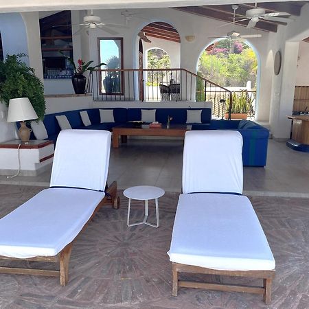 Villa De La Roca Zihuatanejo Esterno foto