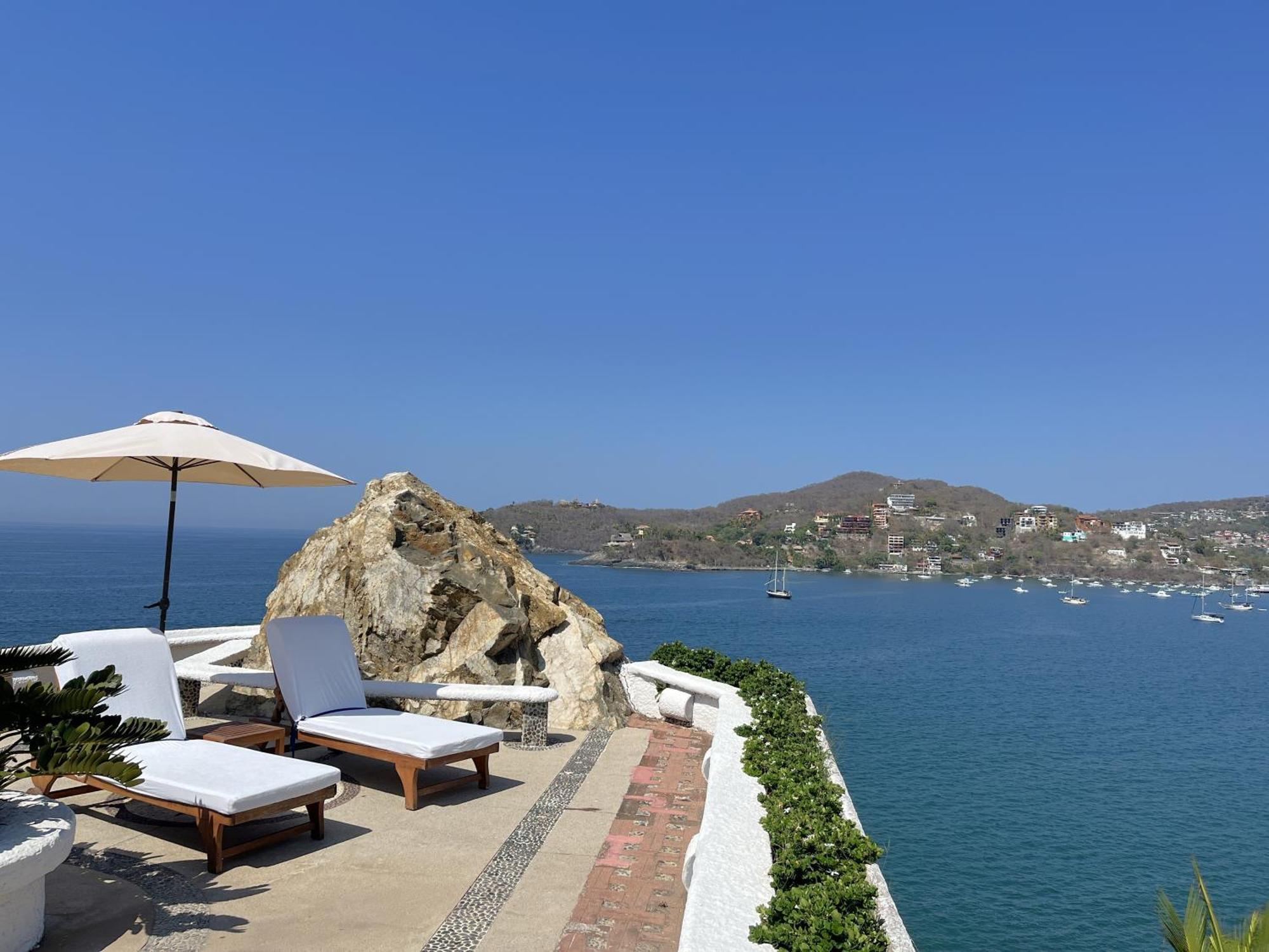 Villa De La Roca Zihuatanejo Esterno foto