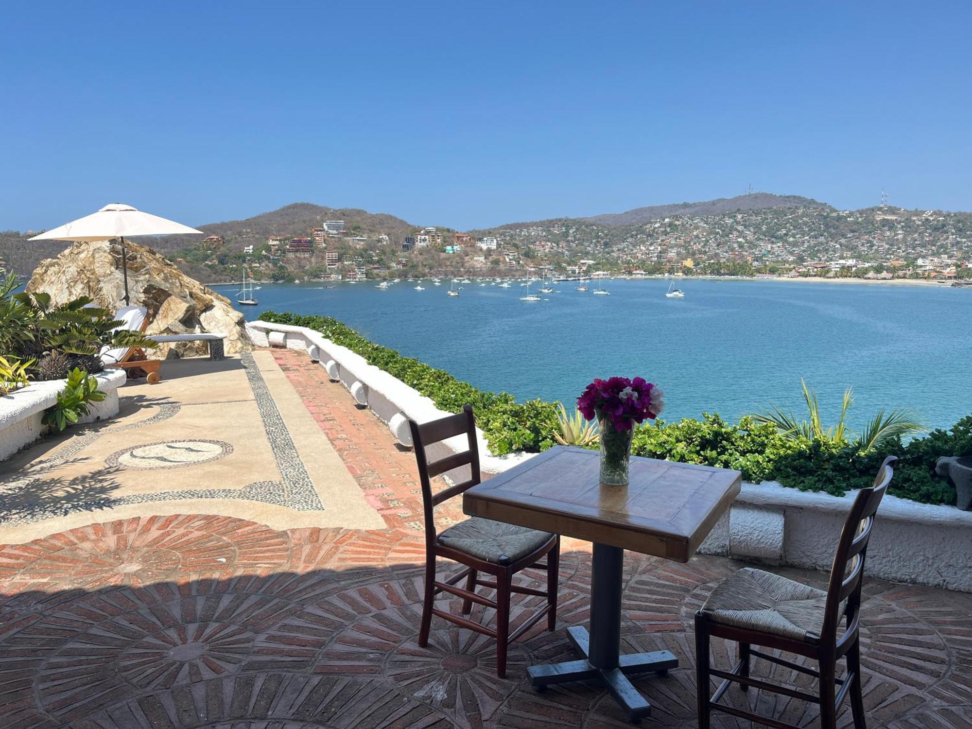 Villa De La Roca Zihuatanejo Esterno foto